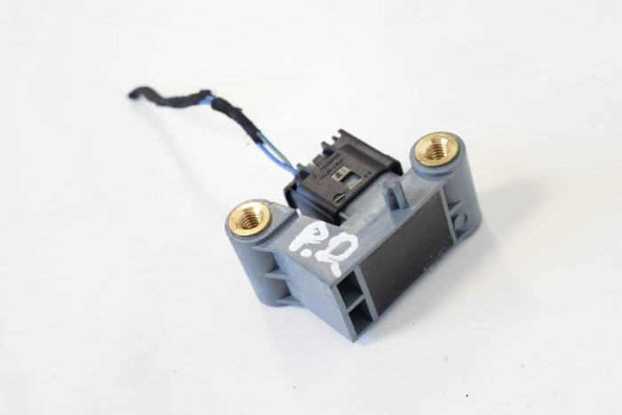Senzor de impact dreapta față MINI COUNTRYMAN R60 2014 OEM: 9159314 10000909