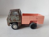 Camion / camioneta -jucarie veche URSS anii 60-70, metal si plastic, 15x7x8cm