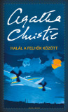 Hal&aacute;l a felhők k&ouml;z&ouml;tt - Agatha Christie