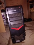 V&acirc;nd PC &icirc;mpreună cu monitorul.