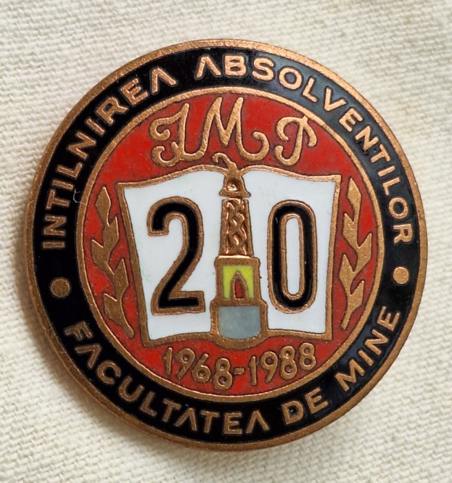 Facultatea de Mine 1968-1988, Insigna email - SUPERBA