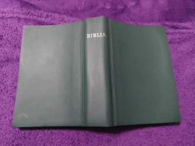 BIBLIA-Sfanta SCRIPTURA-Vechiul si noului testament,coperti vinil verzi,vintage foto