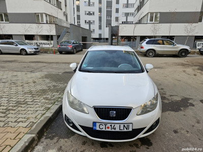 Seat Ibiza ST 2011 foto