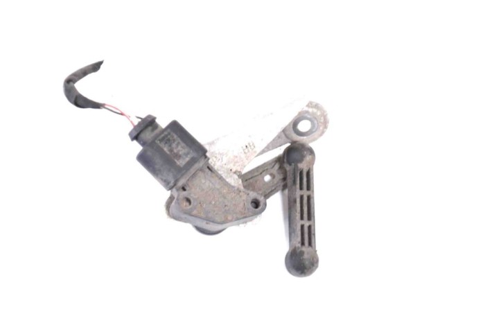 Senzor de nivel &icirc;nălțime dreapta față TESLA MODEL S 2017 OEM: 1027946-00-A 12137604