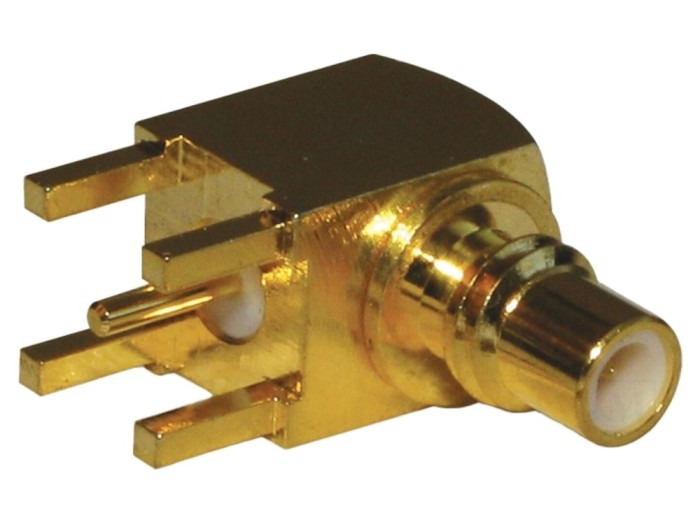 Conector SMC 90&deg; 50&Omega; THT PTFE