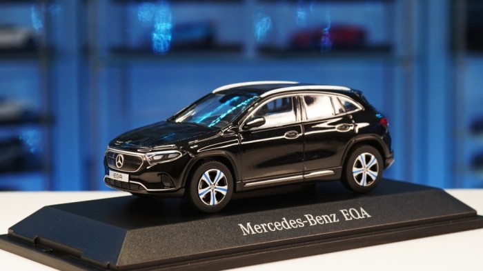 Mercedes-Benz EQA - Herpa 1/43