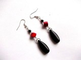 cercei howlite rosu cu negru 31997