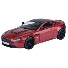 Minimodel Motormax 1:24 Aston Martin V12 Vantage S foto