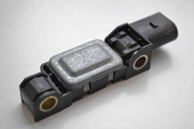 Senzor de impact lateral dreapta VW TOUAREG 7LA, 7L6, 7L7 2008 OEM: 4B0959643C | 1551435 foto