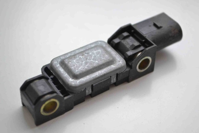 Senzor de impact lateral dreapta VW TOUAREG 7LA, 7L6, 7L7 2008 OEM: 4B0959643C | 1551435