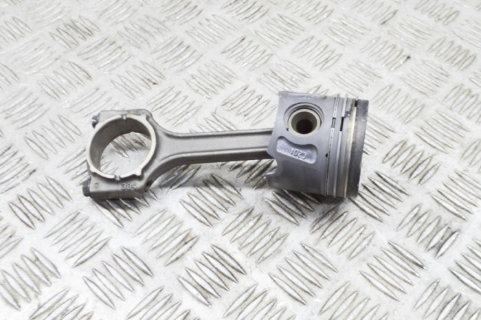 Piston FIAT DOBLO MPV 263_ 2012 OEM: 46743870,71769064 18322717