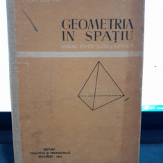 Geometria in spatiu, manual pentru clasa a x-a reala - Cezar Cosnita