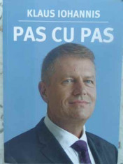 PAS CU PAS-KLAUS IOHANNIS foto