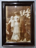 Fotografie Regina Maria, alaturi de fii ei principele Carol al II-lea si principele Nicolae, Bucuresti, 1907, cu semnatura olografa a reginei