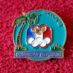 Insigna (rara) olimpica-Comitetul Olimpic din Republica Dominicana-ATLANTA 1996