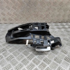 Suport bara de protecție st&acirc;nga spate PORSCHE MACAN 95B 2015 OEM: 95B807571A,95B.807.571.A,95B907245A,95B.907.245.A 25382408