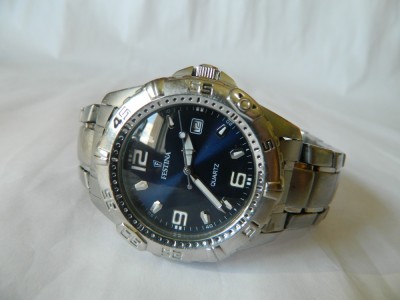 Ceas barbatesc FESTINA , otel inoxidabil, clasic ,cu data cod F4 foto