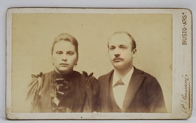 FOTOGRAF BASSANI POMPEO , BUSTO ARSIZIO , CUPLU IN STUDIO , FOTOGRAFIE C.D.V. , SFARSITUL SEC. XIX foto
