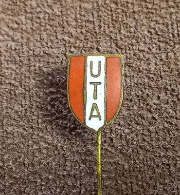 Insigna fotbal - UTA ARAD foto