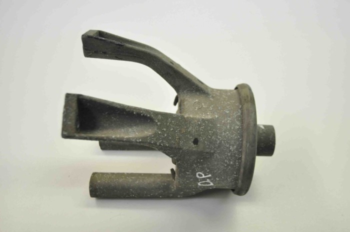 Suport motor dreapta VW TRANSPORTER V T5 Furgon 2013 OEM: 7E0199849 1706912