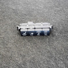 Buton de control scaun dreapta CHRYSLER PACIFICA 2017 OEM: 68234024AA | 10026530
