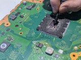 Inlocuire Metal Lichid SONY Playstation 5 Pasta Termoconductoare + Curatare