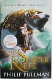 The Subtle Knife (Northern Lights, Vol. 2) de Philip Pullman - Carte Fantasy, Editura...