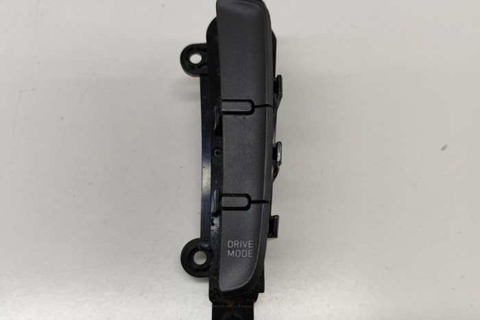 Comutator HYUNDAI KONA 2022 OEM: 93310-J9WB0 | 29956082