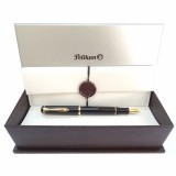 Stilou Pelikan p200 cu rezerva M 930479