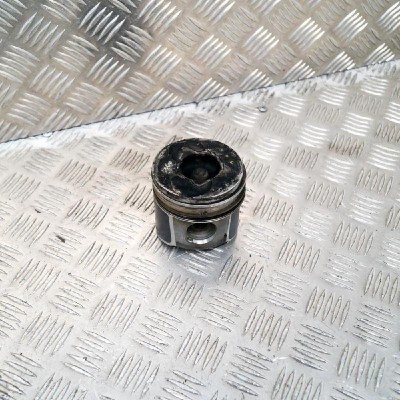 Piston CITRO&amp;Euml;N C5 II RC_ 2005 OEM: 0628N3 | 2722617 foto