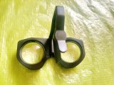 H207-Lupa dubla noua plastic cu agatatoare diametrul 3,8. Lupele nu maresc foarte tare.
