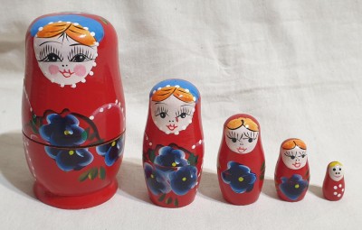 Matrioska jucarie veche de colectie artizanat papusa lemn pictat manual Set de 5 foto