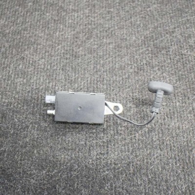 Amplificator de antena TESLA MODEL S 2018 10681733 foto