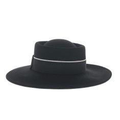 Palarie neagra cu bor lat si panglica decorativa