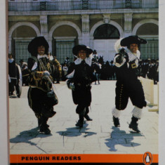 THE THREE MUSKETEERS by ALEXANDRE DUMAS , retold by DIANE MOWAR , LEVEL 2 , 2008 , LIPSA CD *