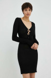 R&eacute;sum&eacute; rochie din lana culoarea negru, mini, mulata