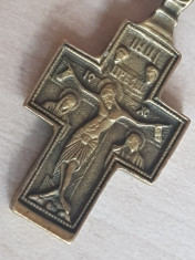 Cruciulita veche anii 1700 1800 bronz gravata - crucifix ortodox foto