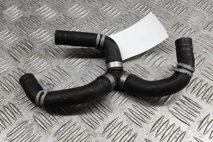 Furtun de lichid de răcire VOLVO XC90 II 2019 OEM: 31493282,8888991155 28141846