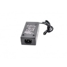 Incarcator universal pentru laptop-uri , 9 conectori , voltaj reglabil 12-24 V , negru