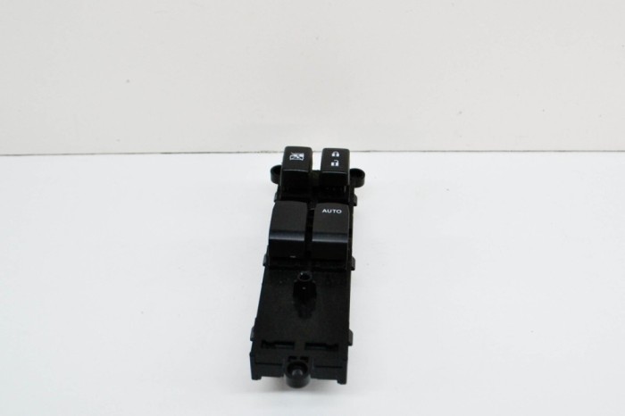 Buton geam ușă dreapta față SUZUKI SWIFT IV FZ, NZ 2012 14870000