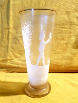 PAHAR DIN STICLA PICTAT MANUAL CU EMAIL-MARY GREGORY -BOEMIA CCA 1920 foto