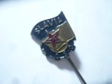 Insigna veche Fotbal - Slavia DSO - Cehoslovacia , h=1,7cm , metal si email