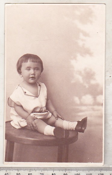 bnk foto Portret de copil - Foto Mimosa Matei Suchar Iasi