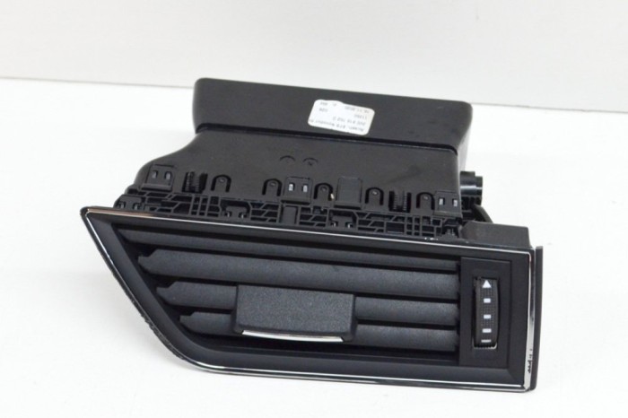 Gura de ventilație planșa de bord SKODA SUPERB III Estate 3V5 2021 OEM: 3V0819702D 14552232