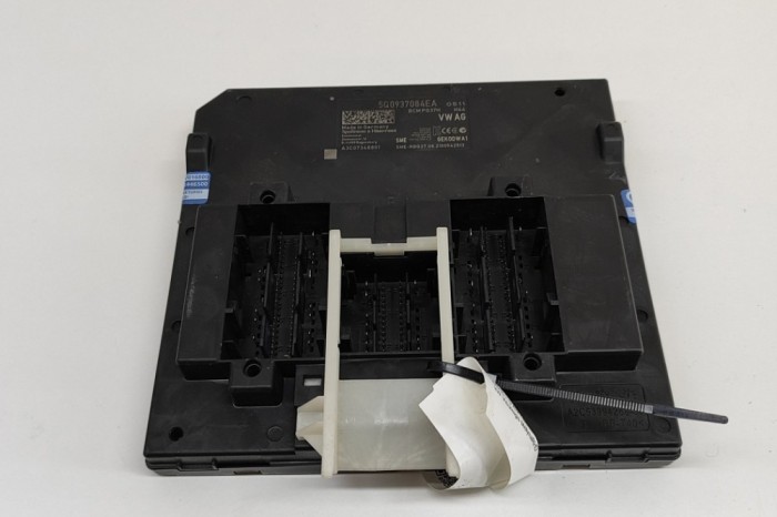 Modul de confort AUDI Q2 GA 2021 OEM: 5Q0937084EA,A3C07348801 28293721