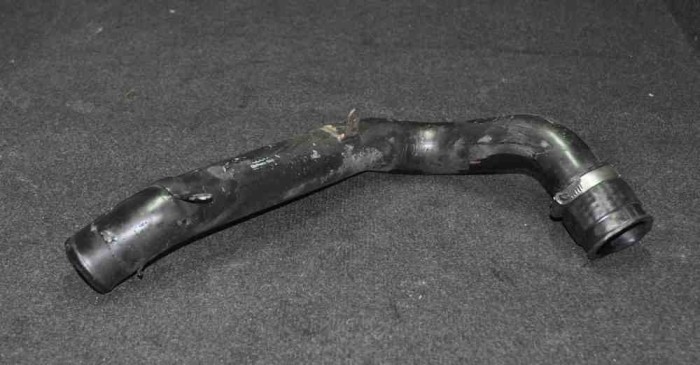 Furtun intercooler dreapta AUDI A4 8EC, B7 2006