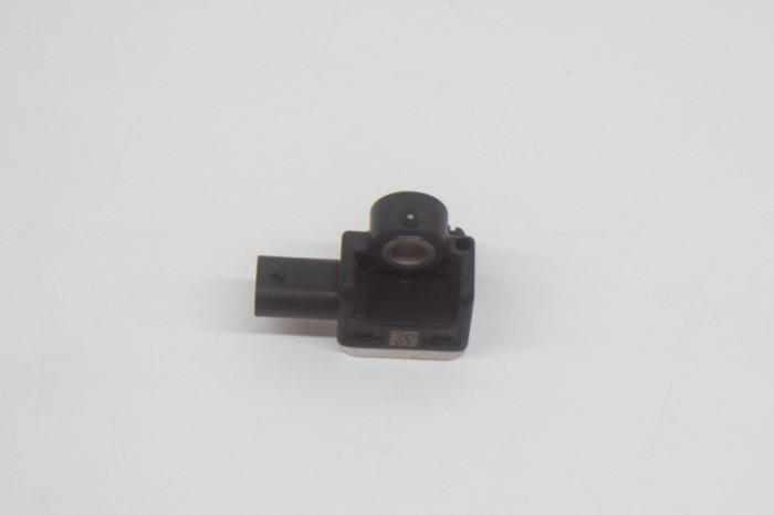 Senzor de impact dreapta spate BMW 2 Coupe F22, F87 2017 OEM: 9234989 13313711
