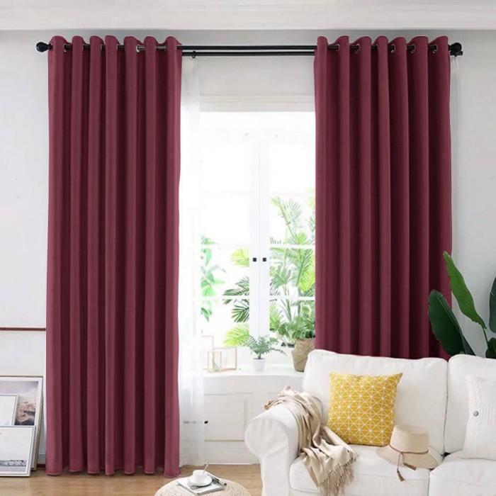 Draperie din catifea blackout cu inele negre, Madison, 150x230 cm, densitate 700 g/ml, Chocolate Brown, 1 buc