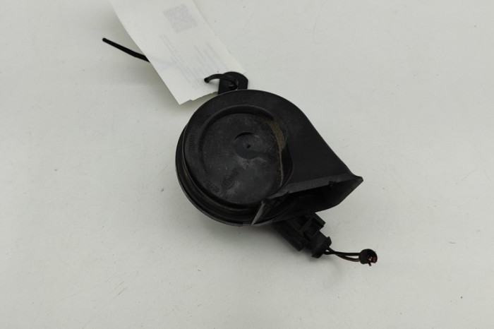 Claxon AUDI Q4 SUV F4B 2024 OEM: 8X0951221A,11A951206 31092525