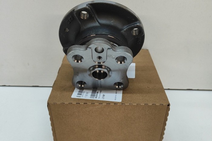 Rulment roata st&acirc;nga spate PEUGEOT 208 II UB_, UP_, UW_, UJ_ 2019 OEM: 9822540080 | 32045229